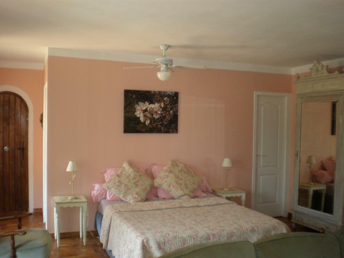 Appart Amande Des Amandeirets Apartment Chateauneuf les Martigues Bagian luar foto
